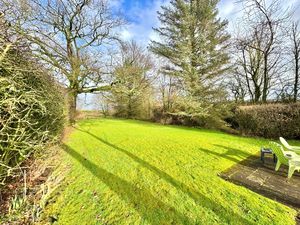 Photo 32- click for photo gallery